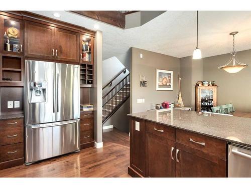 1803 High Park Boulevard Nw, High River, AB - Indoor Photo Showing Kitchen