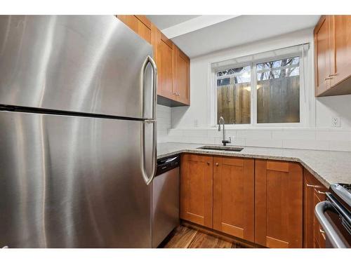 105-1720 13 Street Sw, Calgary, AB - Indoor Photo Showing Kitchen With Stainless Steel Kitchen