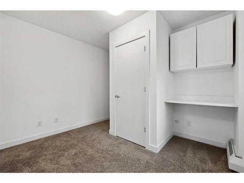 105-1720 13 Street Sw, Calgary, AB - Indoor Photo Showing Other Room