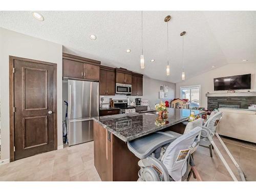 2103 New Brighton Park Se, Calgary, AB - Indoor Photo Showing Kitchen With Upgraded Kitchen