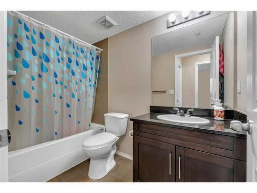 226-355 Taralake Way Ne, Calgary, AB - Indoor Photo Showing Bathroom