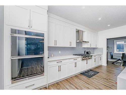 7 Mystic Ridge Way Sw, Calgary, AB - Indoor Photo Showing Kitchen With Upgraded Kitchen