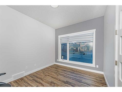 7 Mystic Ridge Way Sw, Calgary, AB - Indoor Photo Showing Other Room