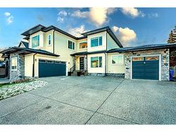 7 Mystic Ridge Way SW Calgary, AB T3H 1S7