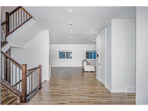 7 Mystic Ridge Way Sw, Calgary, AB - Indoor Photo Showing Other Room