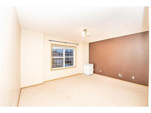 200 Somerglen Common Sw, Calgary, AB - Indoor Photo Showing Other Room