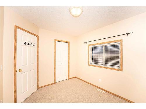 200 Somerglen Common Sw, Calgary, AB - Indoor Photo Showing Other Room