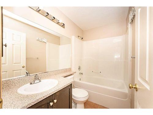 200 Somerglen Common Sw, Calgary, AB - Indoor Photo Showing Bathroom