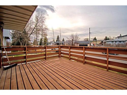 4730 70 Street Nw, Calgary, AB - Outdoor