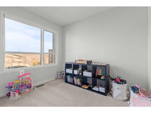 124-42 Cranbrook Gardens Se, Calgary, AB - Indoor