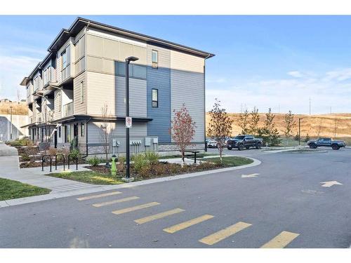 124-42 Cranbrook Gardens Se, Calgary, AB - Outdoor