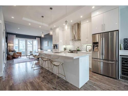 4202 19 Street Sw, Calgary, AB - Indoor Photo Showing Kitchen With Upgraded Kitchen