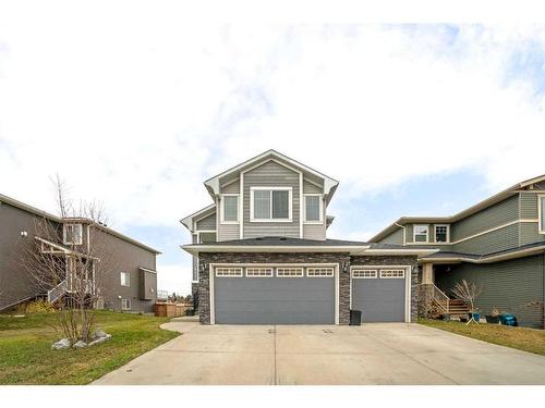 1457 Aldrich Place, Carstairs, AB - Outdoor With Facade