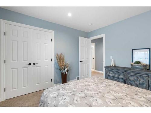 1457 Aldrich Place, Carstairs, AB - Indoor Photo Showing Bedroom