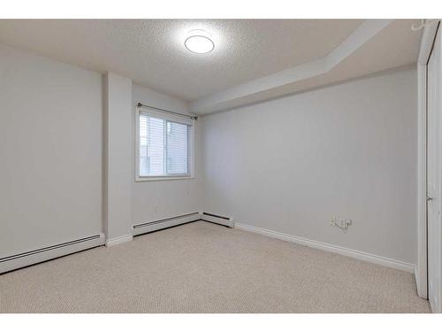 401-1331 15 Avenue Sw, Calgary, AB - Indoor Photo Showing Other Room