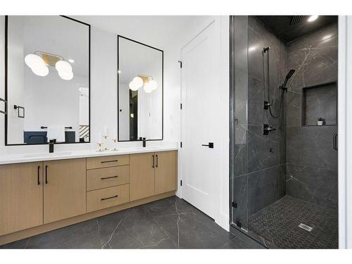 2210 33 Street Sw, Calgary, AB - Indoor Photo Showing Bathroom