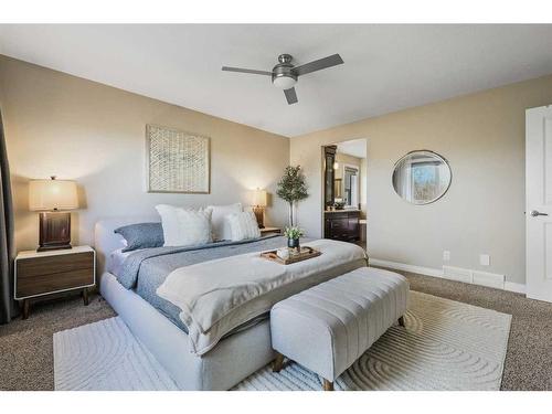 110 Ascot Crescent Sw, Calgary, AB - Indoor Photo Showing Bedroom