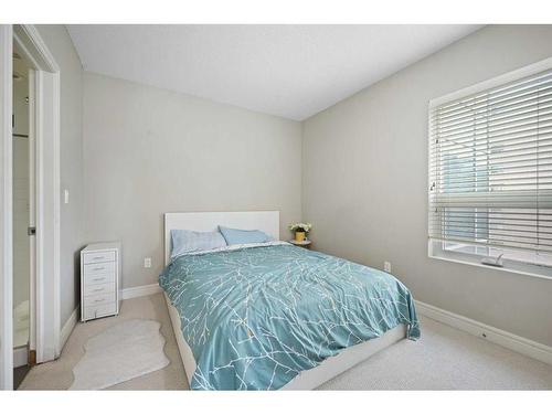 1607-910 5 Avenue Sw, Calgary, AB - Indoor Photo Showing Bedroom