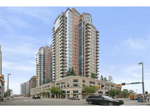 1607-910 5 Avenue Sw, Calgary, AB - Outdoor With Facade