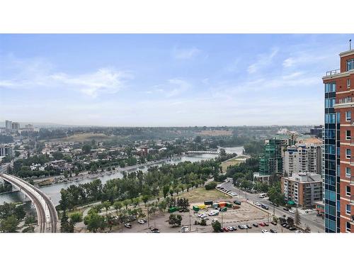 1607-910 5 Avenue Sw, Calgary, AB - Outdoor With View