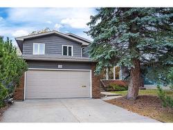 120 Oakside Road SW Calgary, AB T2Z 4H5