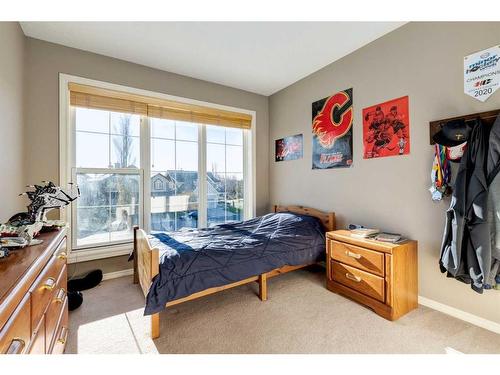 129 Mt Douglas Green Se, Calgary, AB - Indoor Photo Showing Bedroom