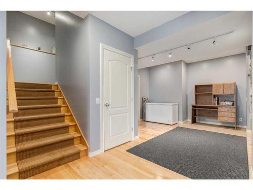 129 Mt Douglas Green Se, Calgary, AB - Indoor Photo Showing Other Room