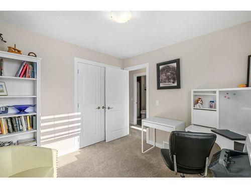 23 Cranbrook Gardens Se, Calgary, AB - Indoor