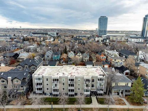 304-1626 14 Avenue Sw, Calgary, AB - Outdoor With View