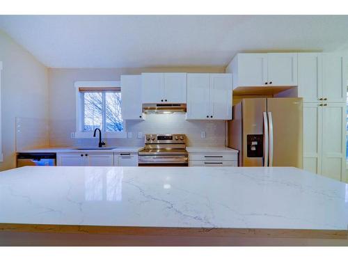 67 Cimarron Drive, Okotoks, AB - Indoor Photo Showing Kitchen