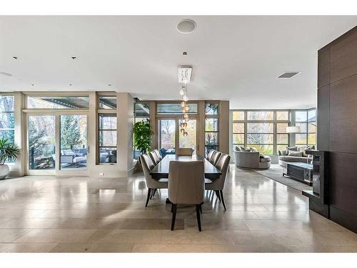 2605 Erlton Street Sw, Calgary, AB - Indoor Photo Showing Dining Room