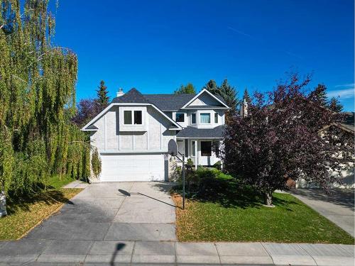 8 Edgeridge Way Nw, Calgary, AB - Outdoor With Facade