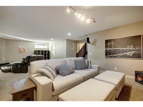 14 Chapalina Green Se, Calgary, AB - Indoor