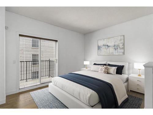 1303 7 Street Sw, Calgary, AB - Indoor Photo Showing Bedroom