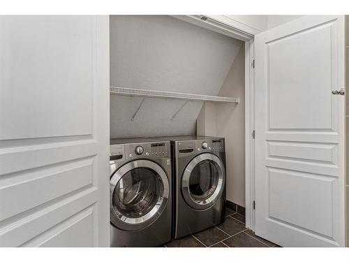 1303 7 Street Sw, Calgary, AB - Indoor Photo Showing Laundry Room