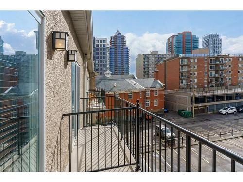 1303 7 Street Sw, Calgary, AB - Outdoor With Balcony