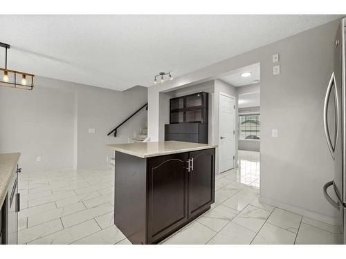 274 Covewood Park Ne, Calgary, AB - Indoor Photo Showing Kitchen