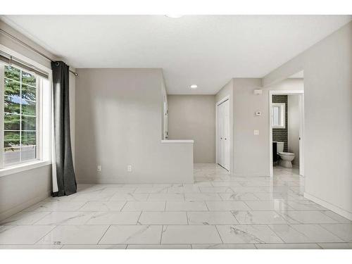 274 Covewood Park Ne, Calgary, AB - Indoor Photo Showing Other Room