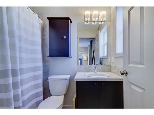 326 Legacy Village Way Se, Calgary, AB - Indoor Photo Showing Bathroom