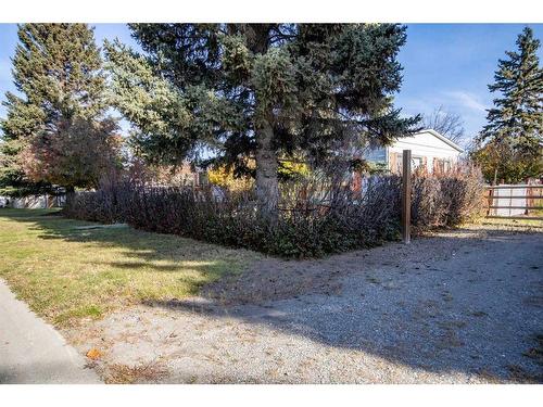 209 4 Street Nw, Sundre, AB - Outdoor