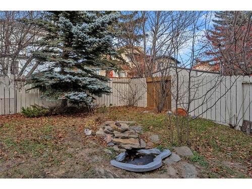 44 Edgepark Court Nw, Calgary, AB - Outdoor