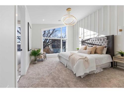 2424 6 Street Ne, Calgary, AB - Indoor Photo Showing Bedroom