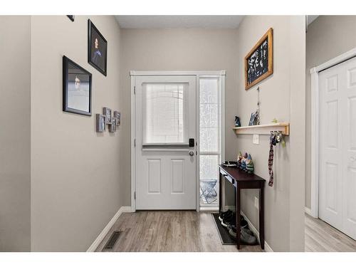 430 Henricks Drive, Irricana, AB - Indoor Photo Showing Other Room