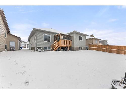 430 Henricks Drive, Irricana, AB - Outdoor With Exterior