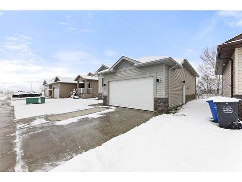 430 Henricks Drive, Irricana, AB - Outdoor