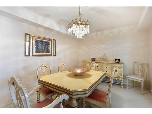 249-8535 Bonaventure Drive Se, Calgary, AB - Indoor Photo Showing Dining Room