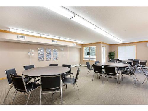 249-8535 Bonaventure Drive Se, Calgary, AB - Indoor Photo Showing Dining Room