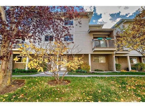 90-3015 51 Street Sw, Calgary, AB - Outdoor With Balcony