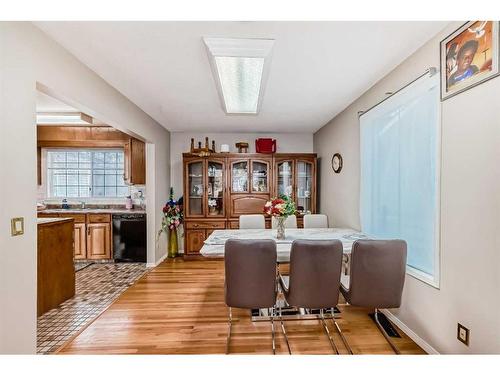 5235 Marlborough Drive Ne, Calgary, AB - Indoor Photo Showing Dining Room