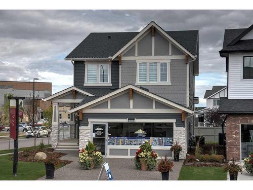 600 Reynolds Crescent Sw, Airdrie, AB - Outdoor With Facade